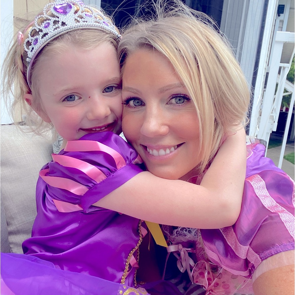 Meet your Posher, Rae